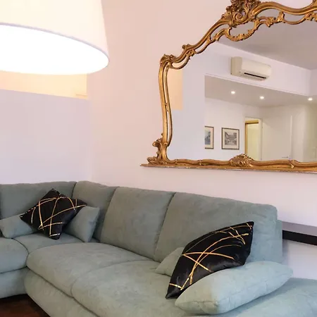 Vr - Family In The Arena Apartment Verona